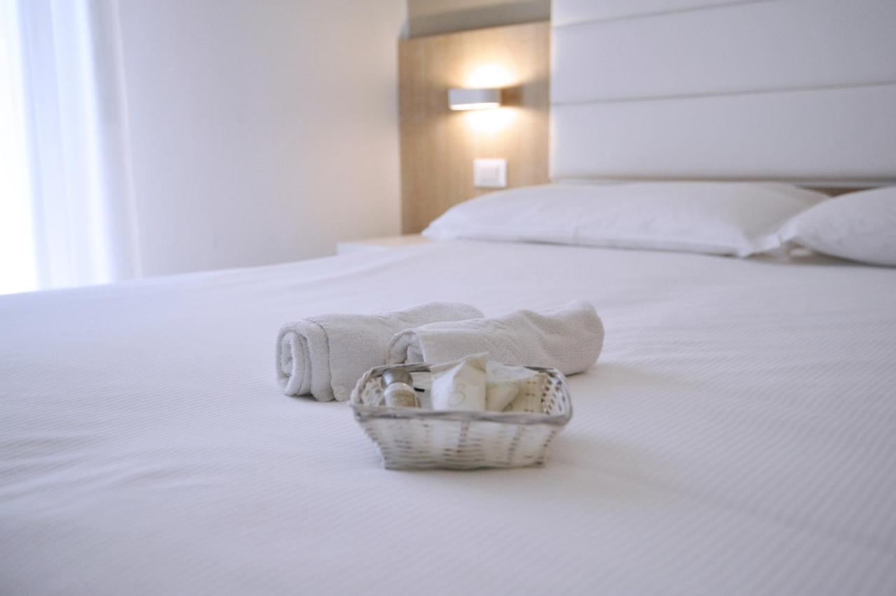 Hotel Etna Caorle Luaran gambar