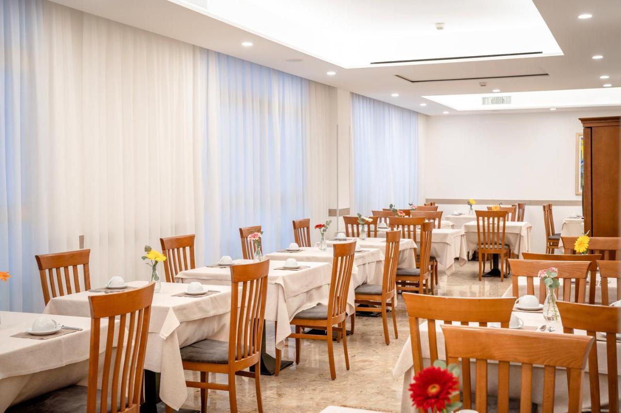 Hotel Etna Caorle Luaran gambar