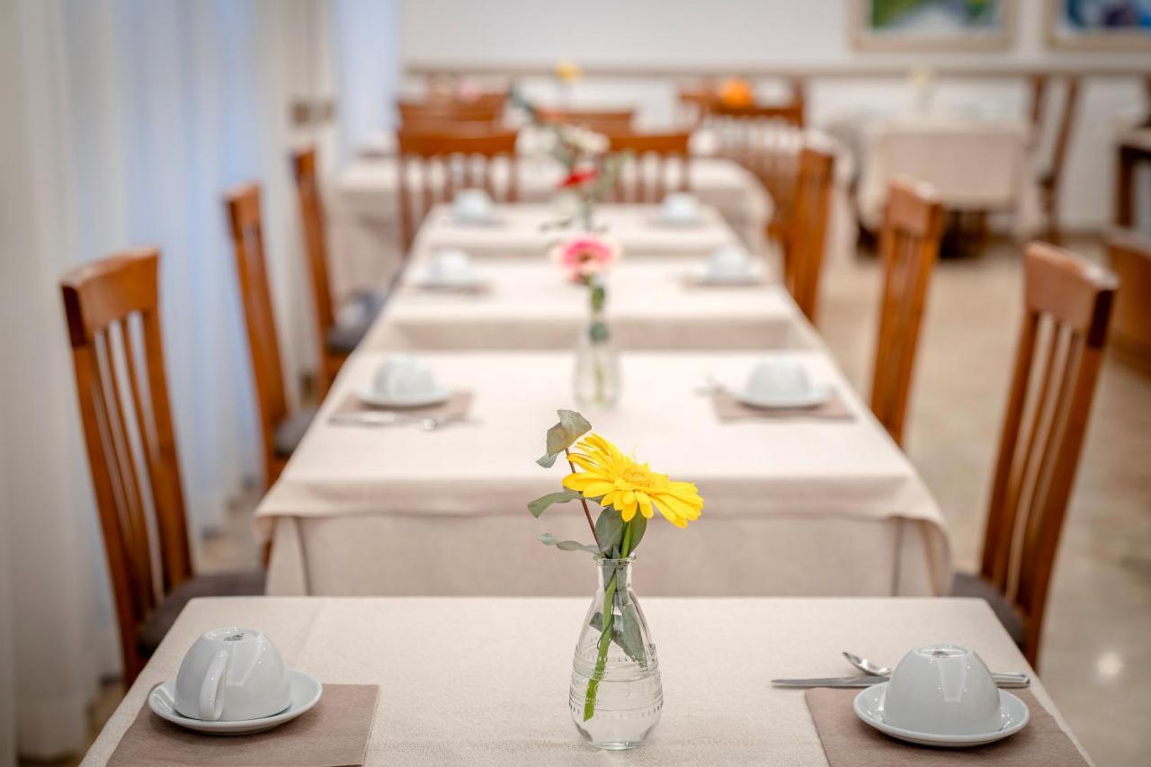 Hotel Etna Caorle Luaran gambar
