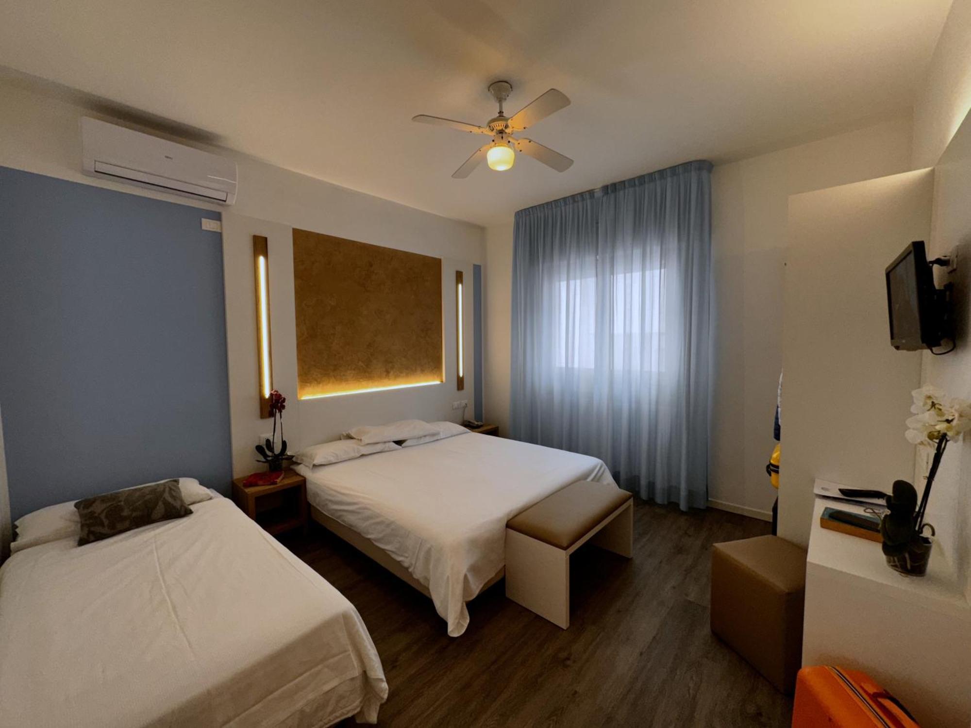 Hotel Etna Caorle Luaran gambar
