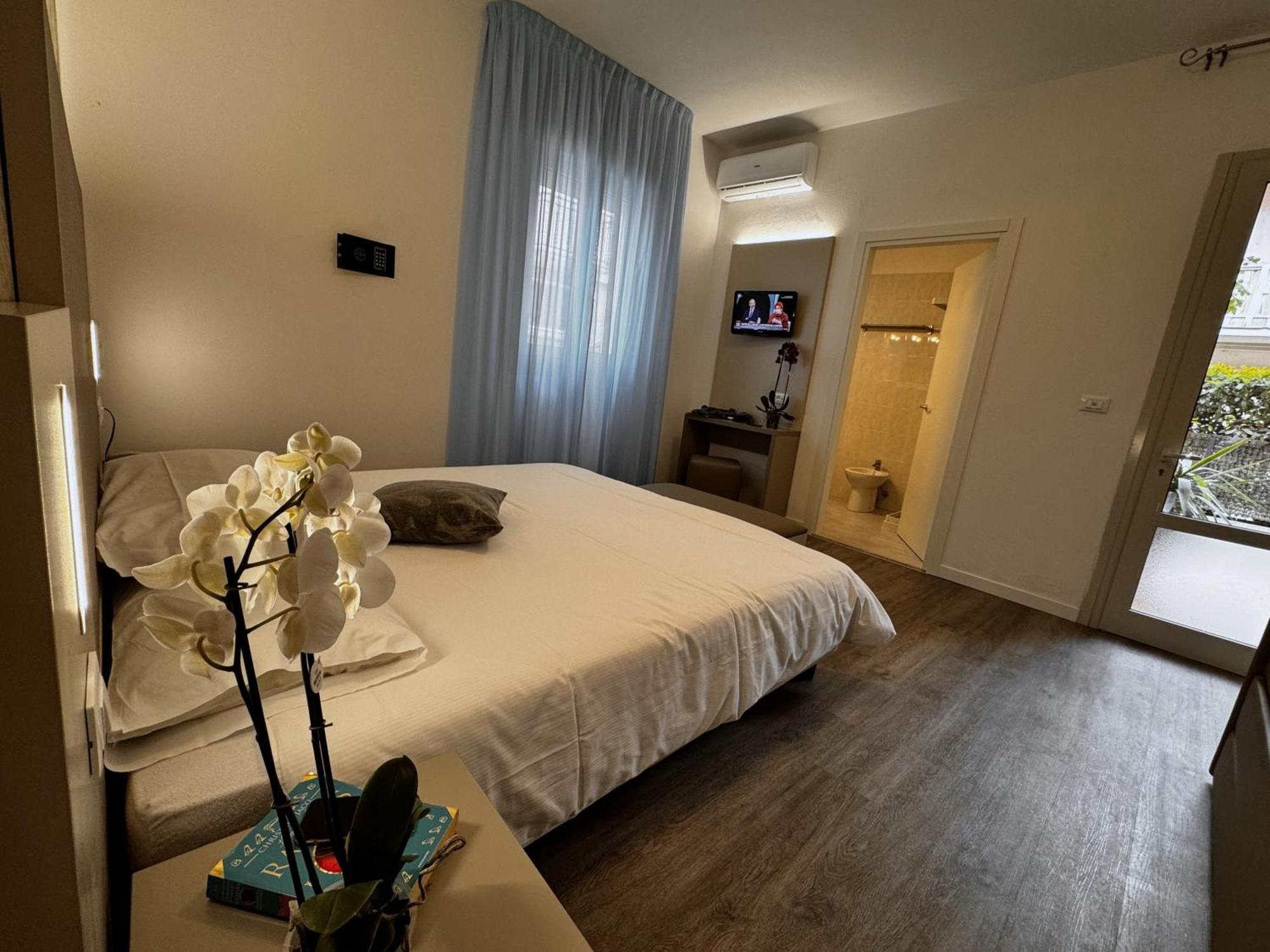 Hotel Etna Caorle Luaran gambar