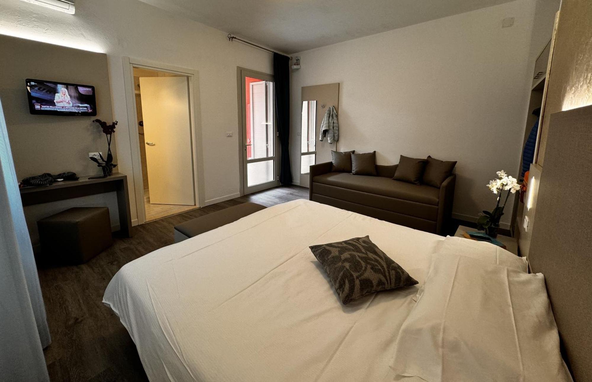 Hotel Etna Caorle Luaran gambar