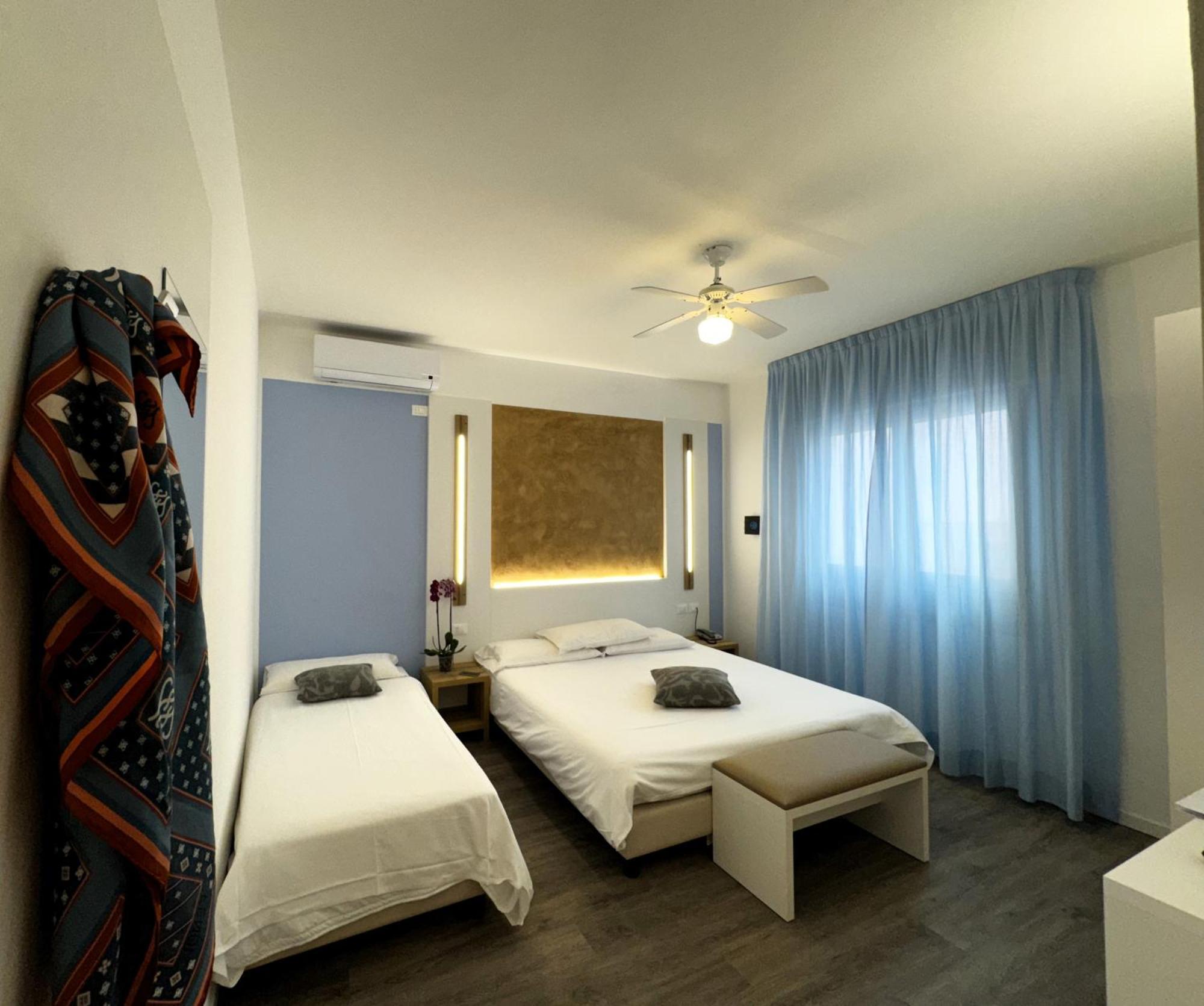 Hotel Etna Caorle Luaran gambar