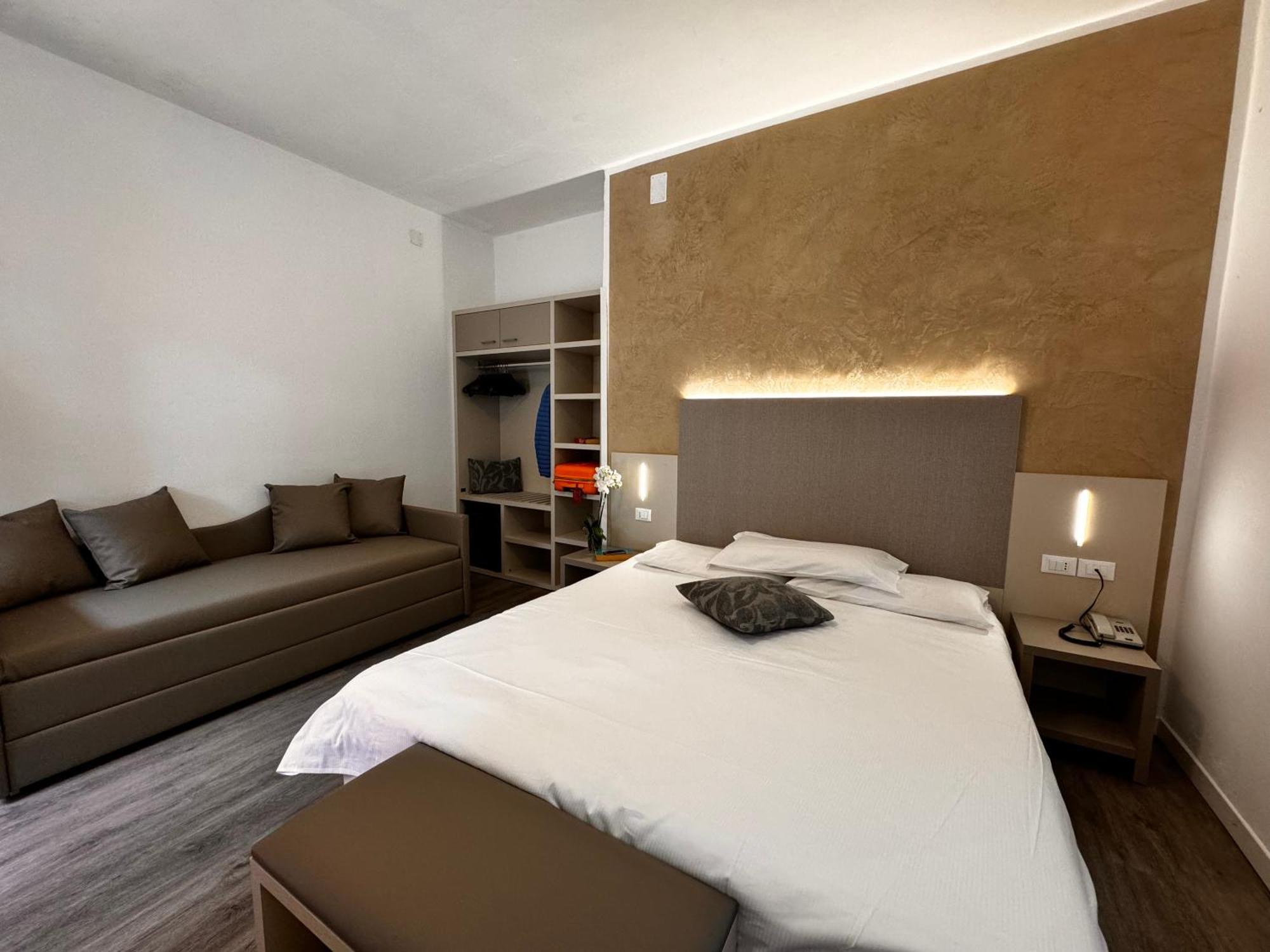 Hotel Etna Caorle Luaran gambar