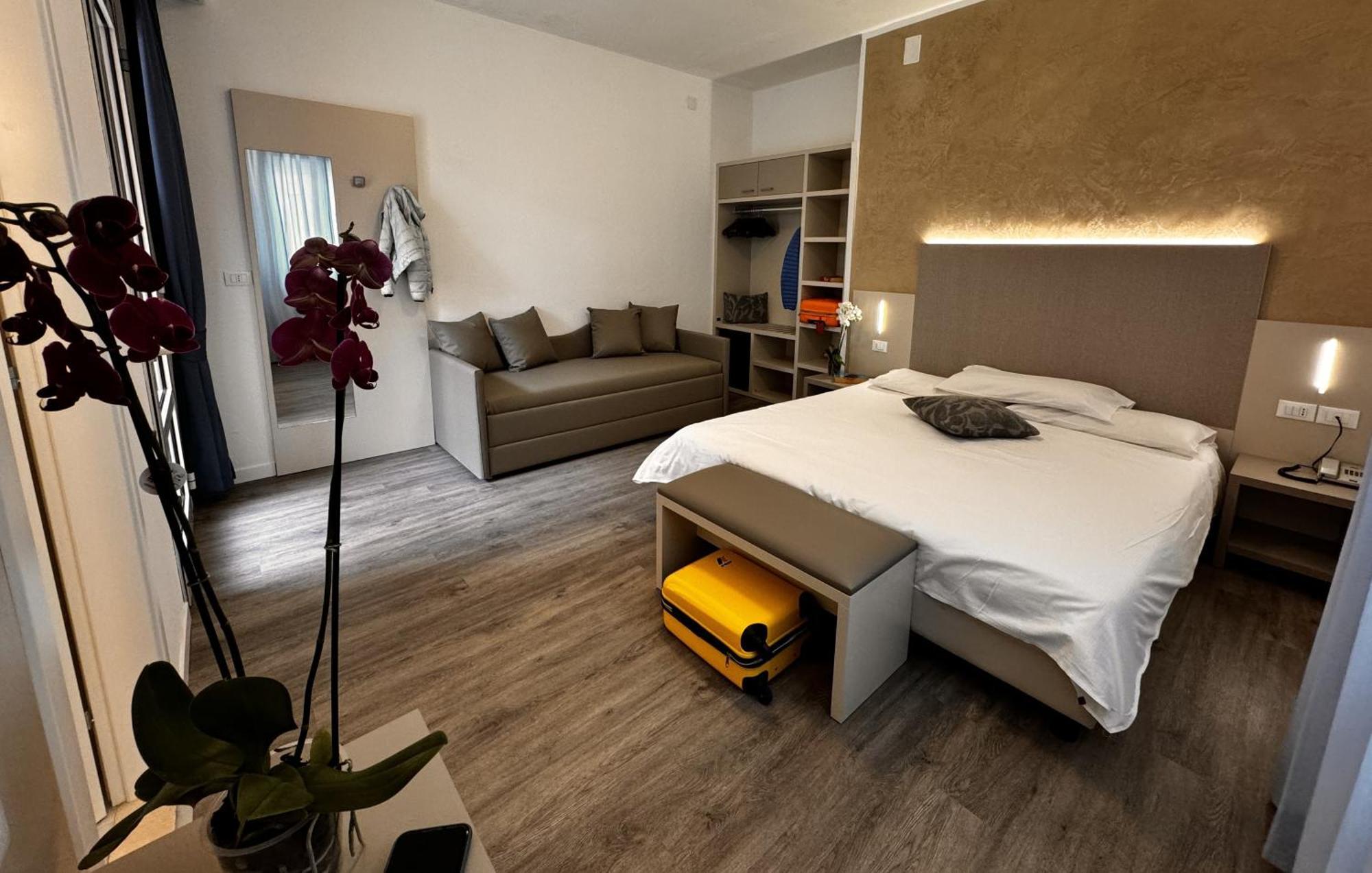 Hotel Etna Caorle Luaran gambar